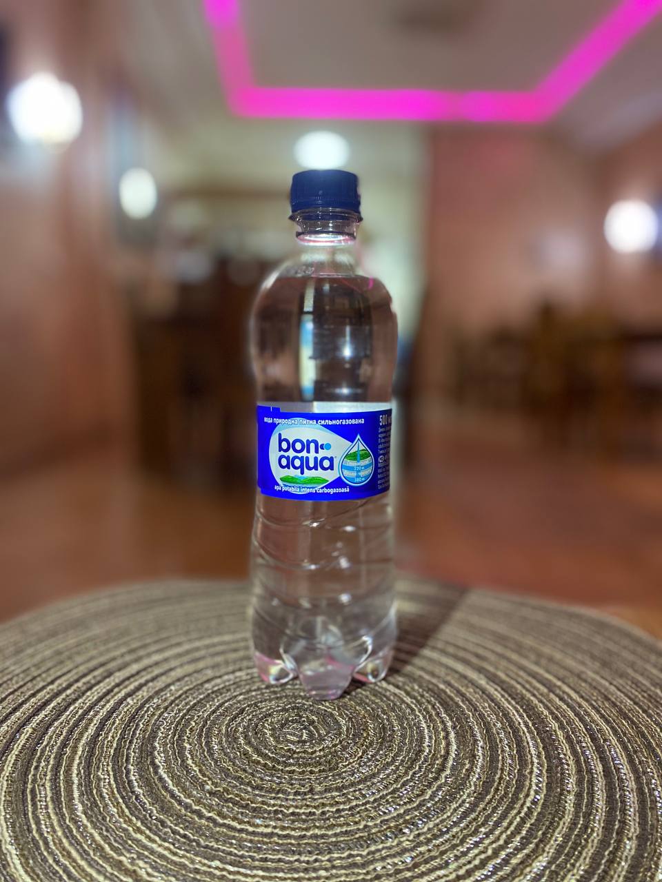 Вода мінеральна газована